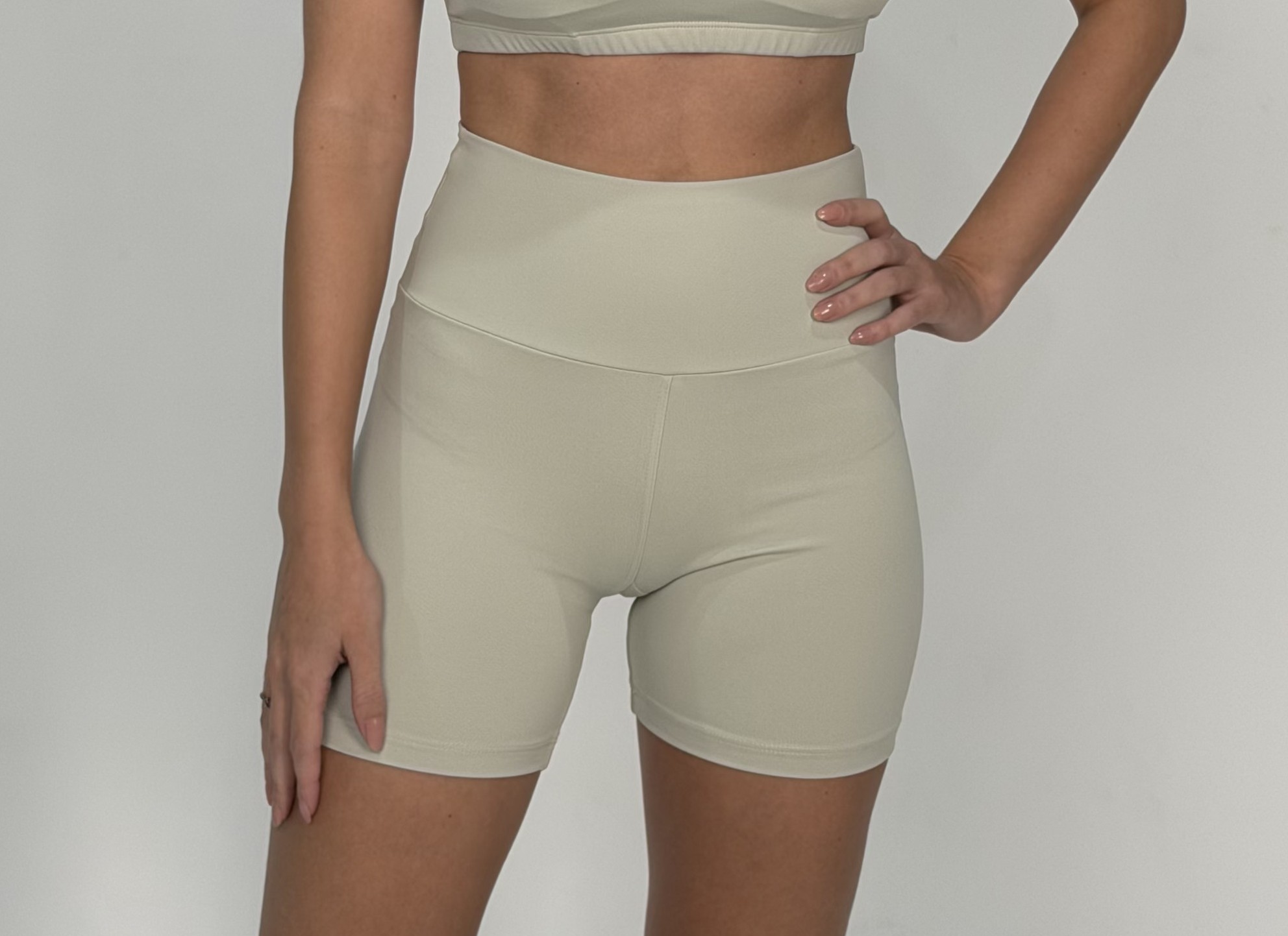 Short One Verde Claro