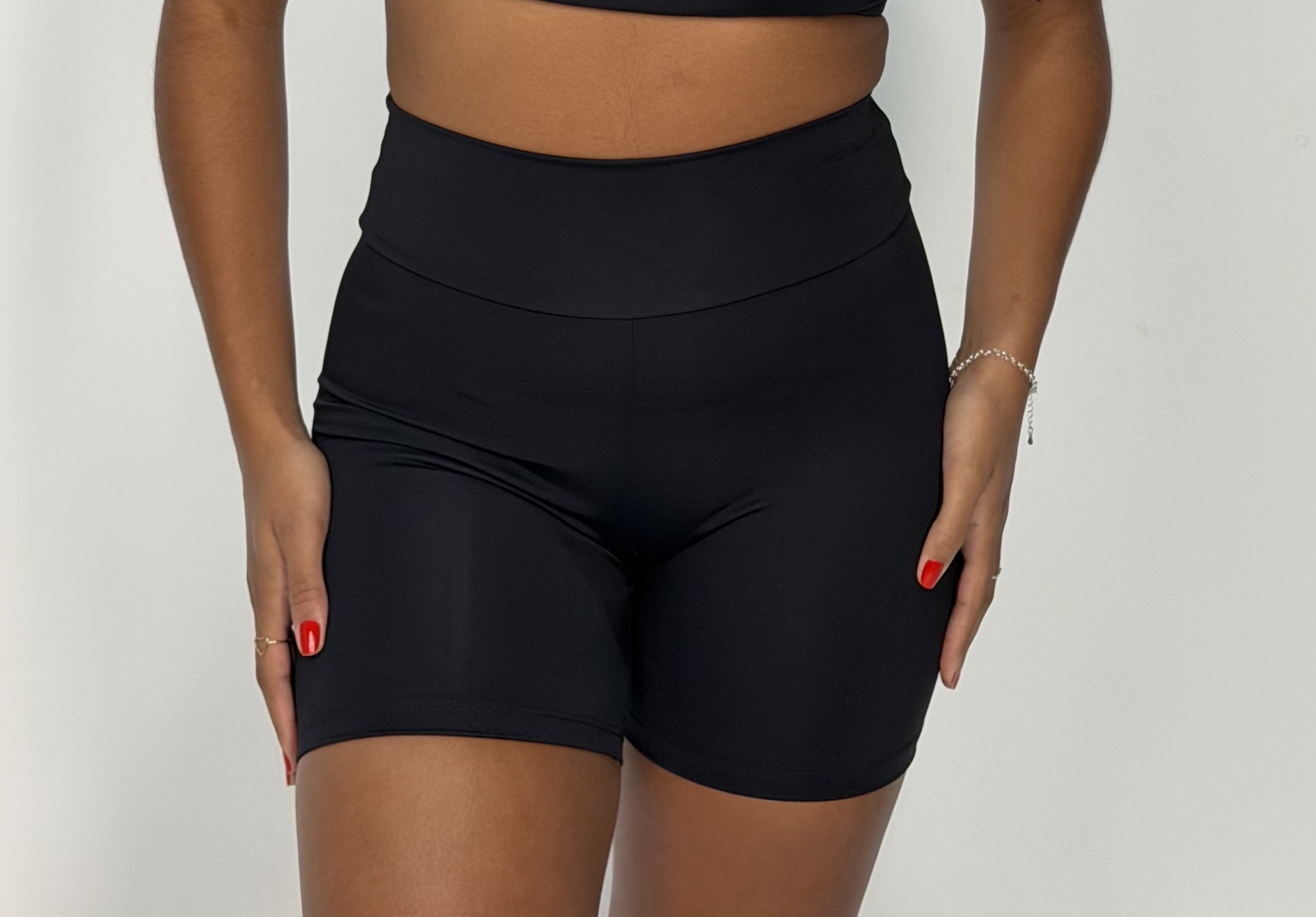 Short One Preto